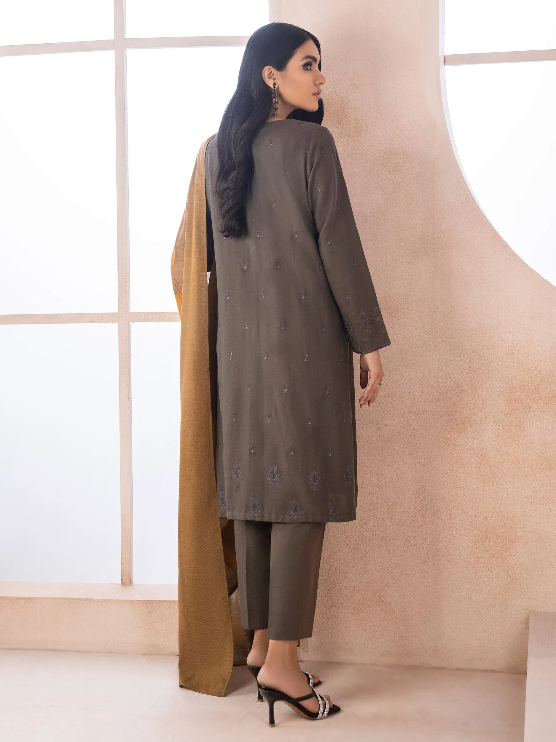 3 Piece Embroidered Yarn Dyed Suit | Lime Light Women Eid Collection 2023