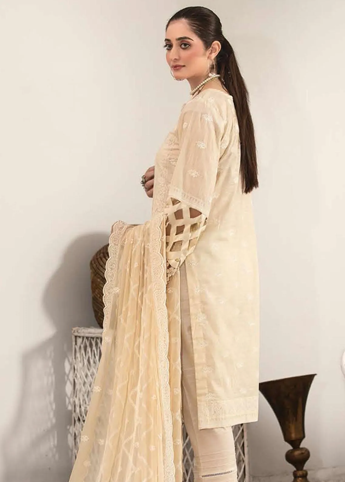 Andaz By Aalaya Embroidered Lawn Unstitched 3 Piece Suit - 10