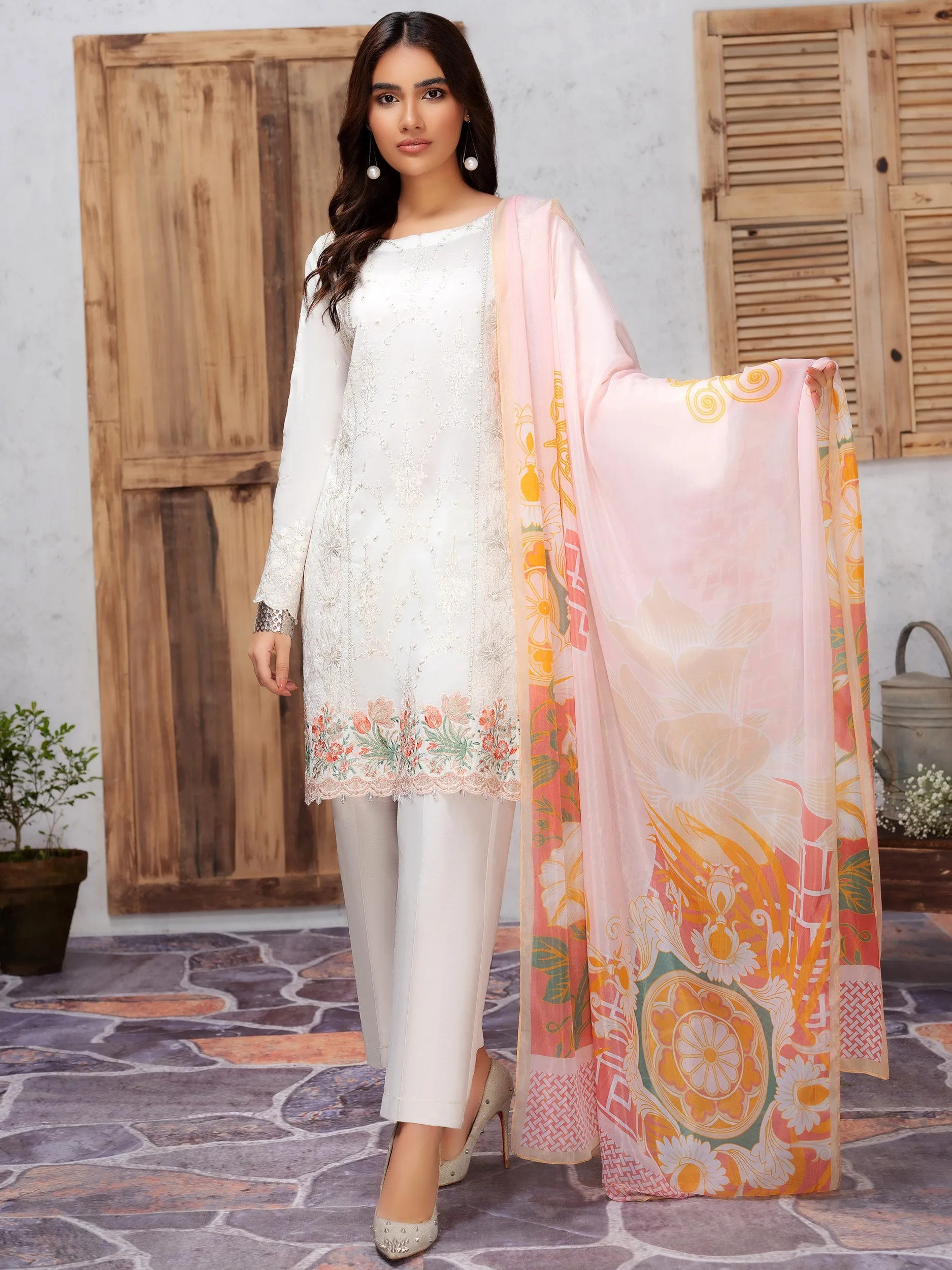 Embroidered Lawn 3 Piece Suit | Lime Light Women Eid Collection 2023