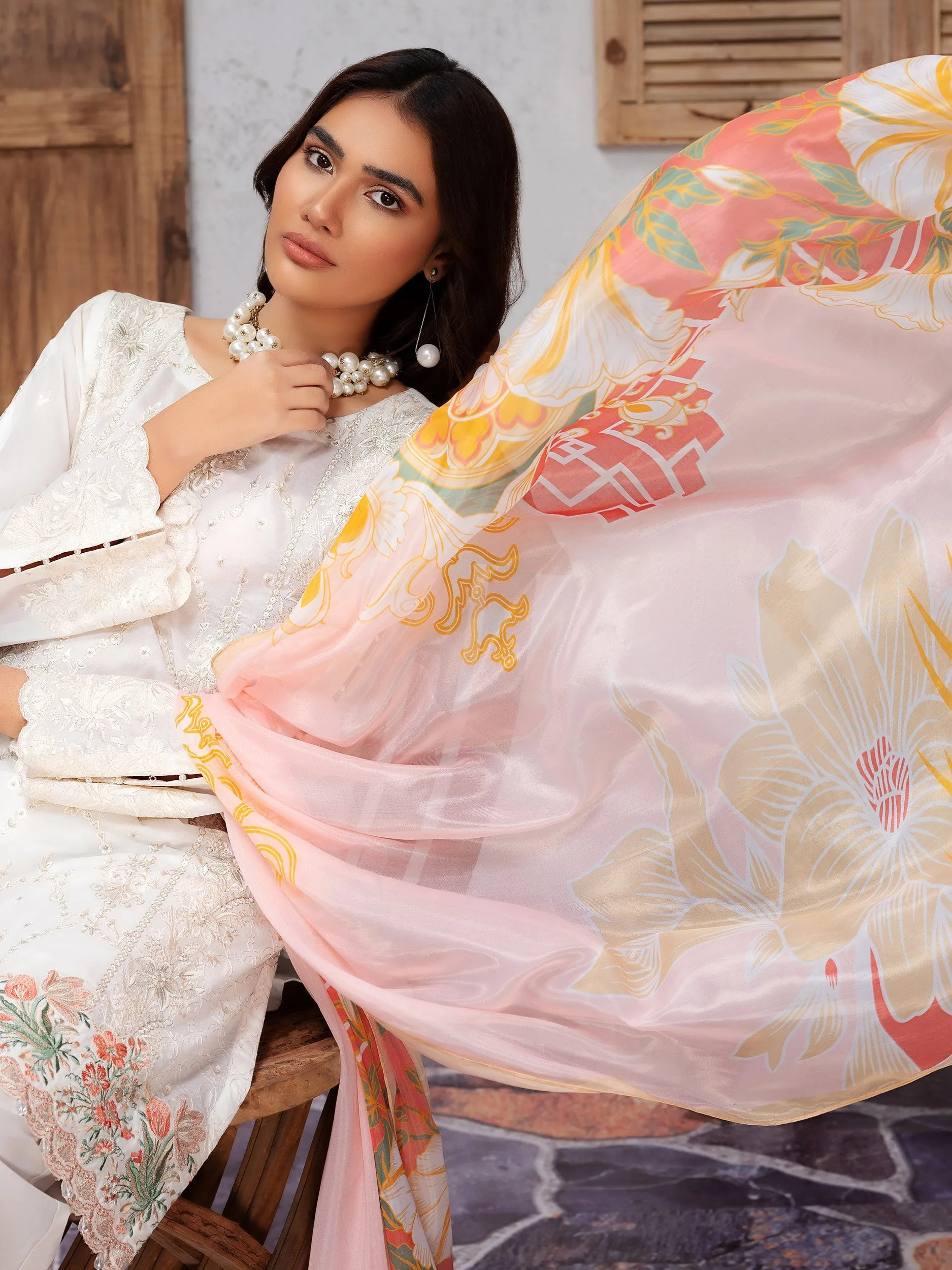 Embroidered Lawn 3 Piece Suit | Lime Light Women Eid Collection 2023