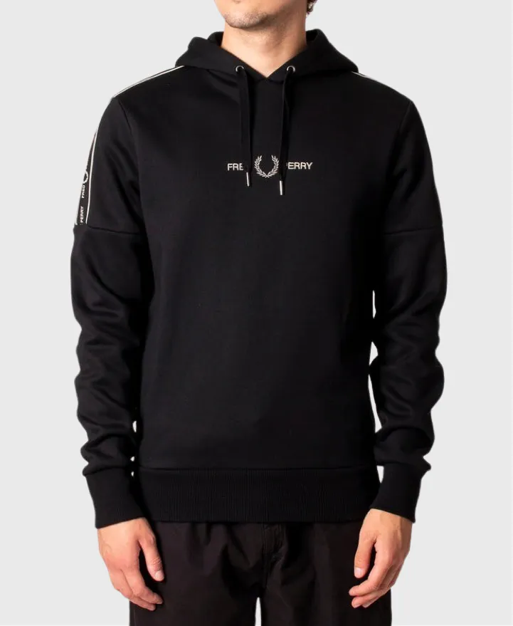 Fred Perry M4701 Taped Sleeve Hoodie 102 Black