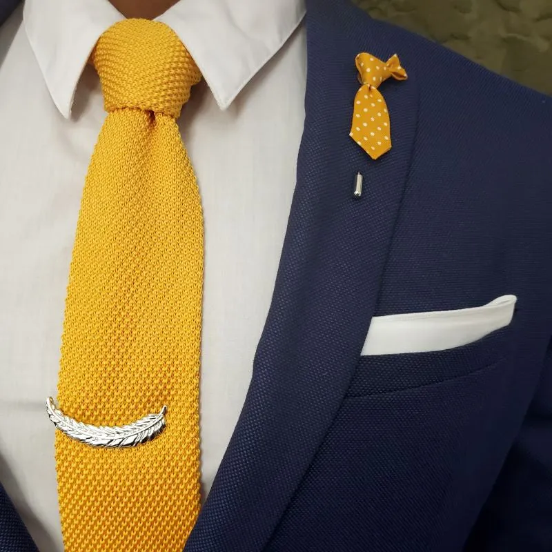 Knitted Dijon Tie