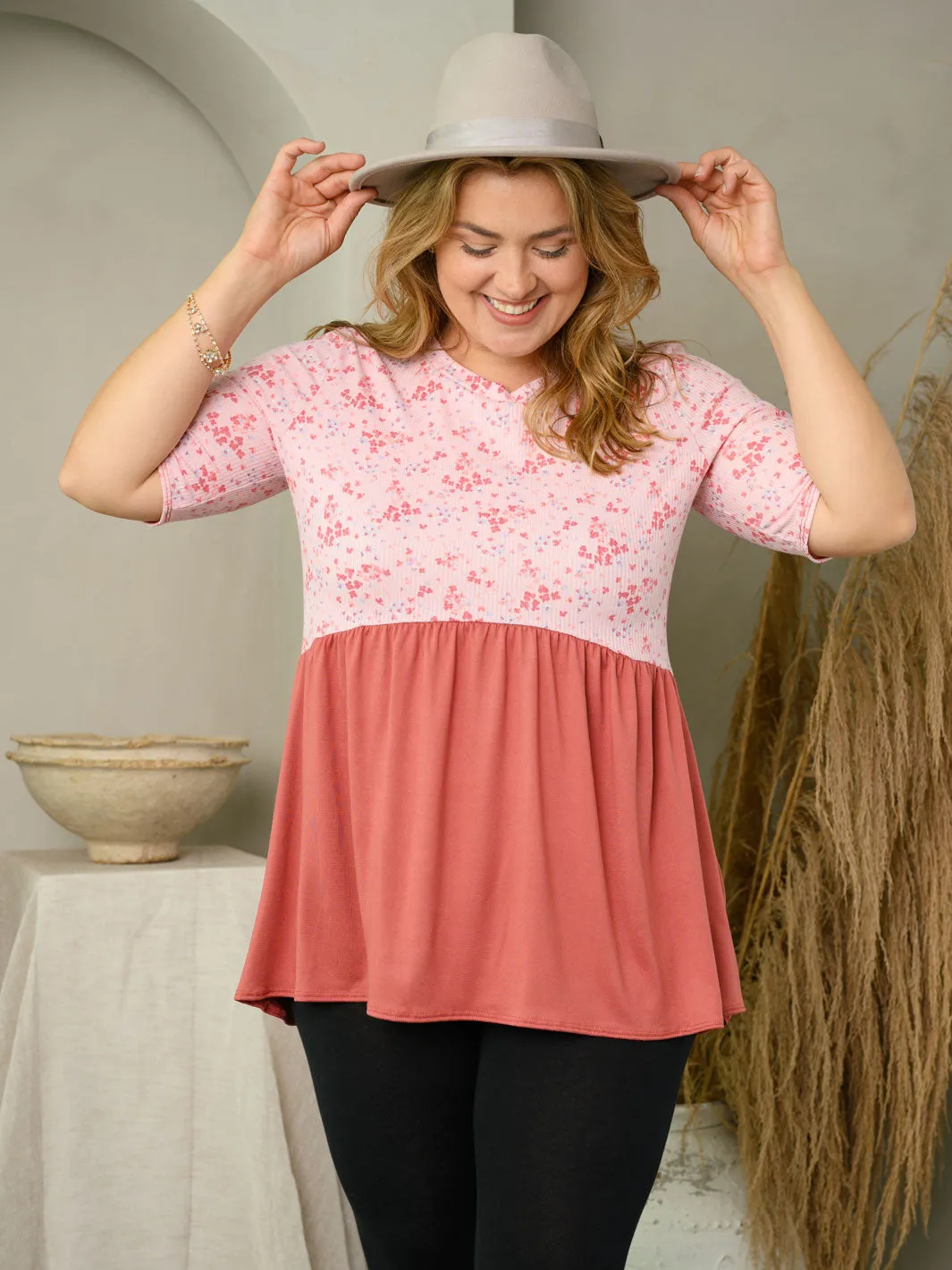 PLUS SIZE SHORT SLEEVE FLORAL BABYDOLL TOP
