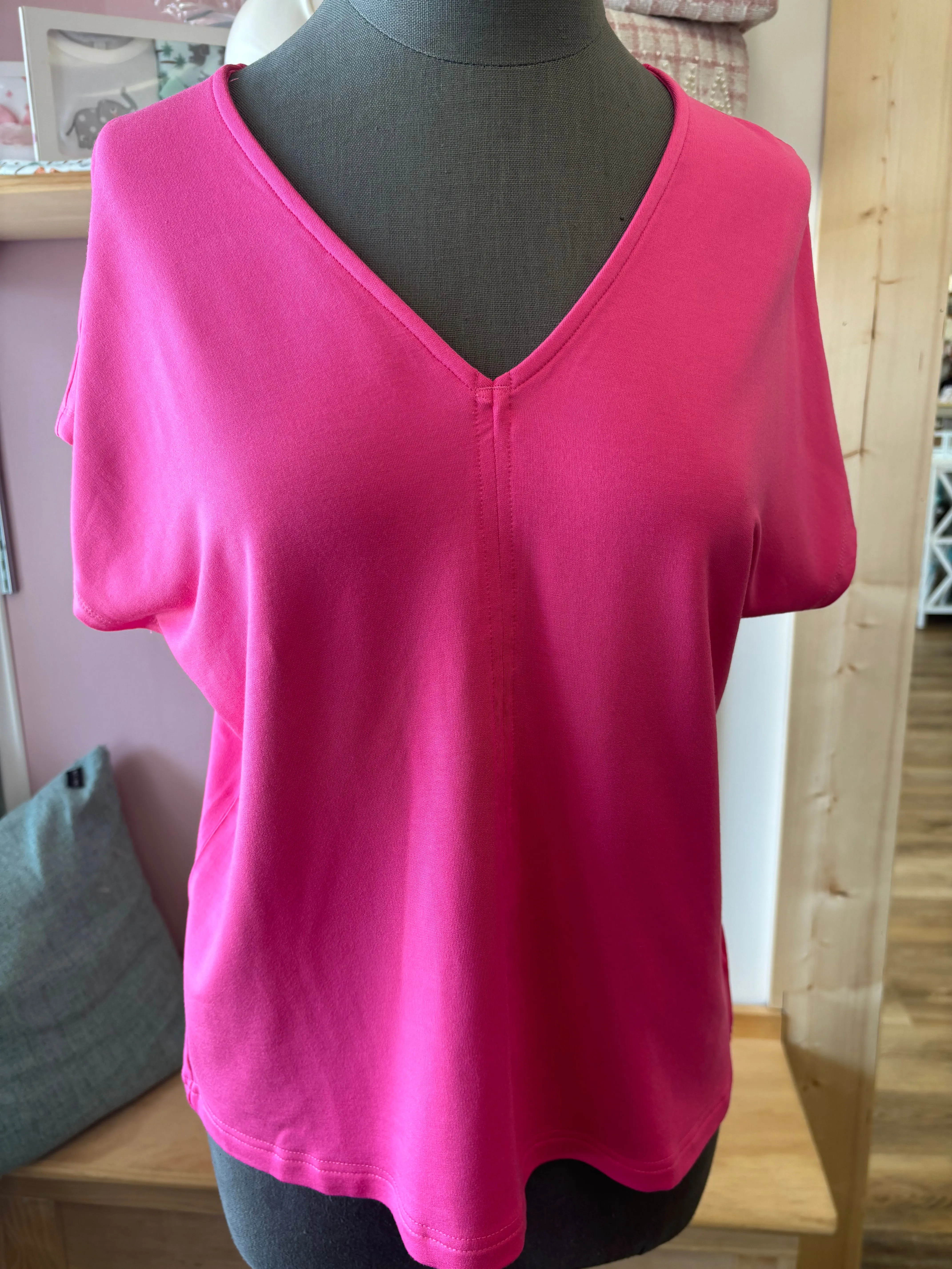 Rosey V-neck Top