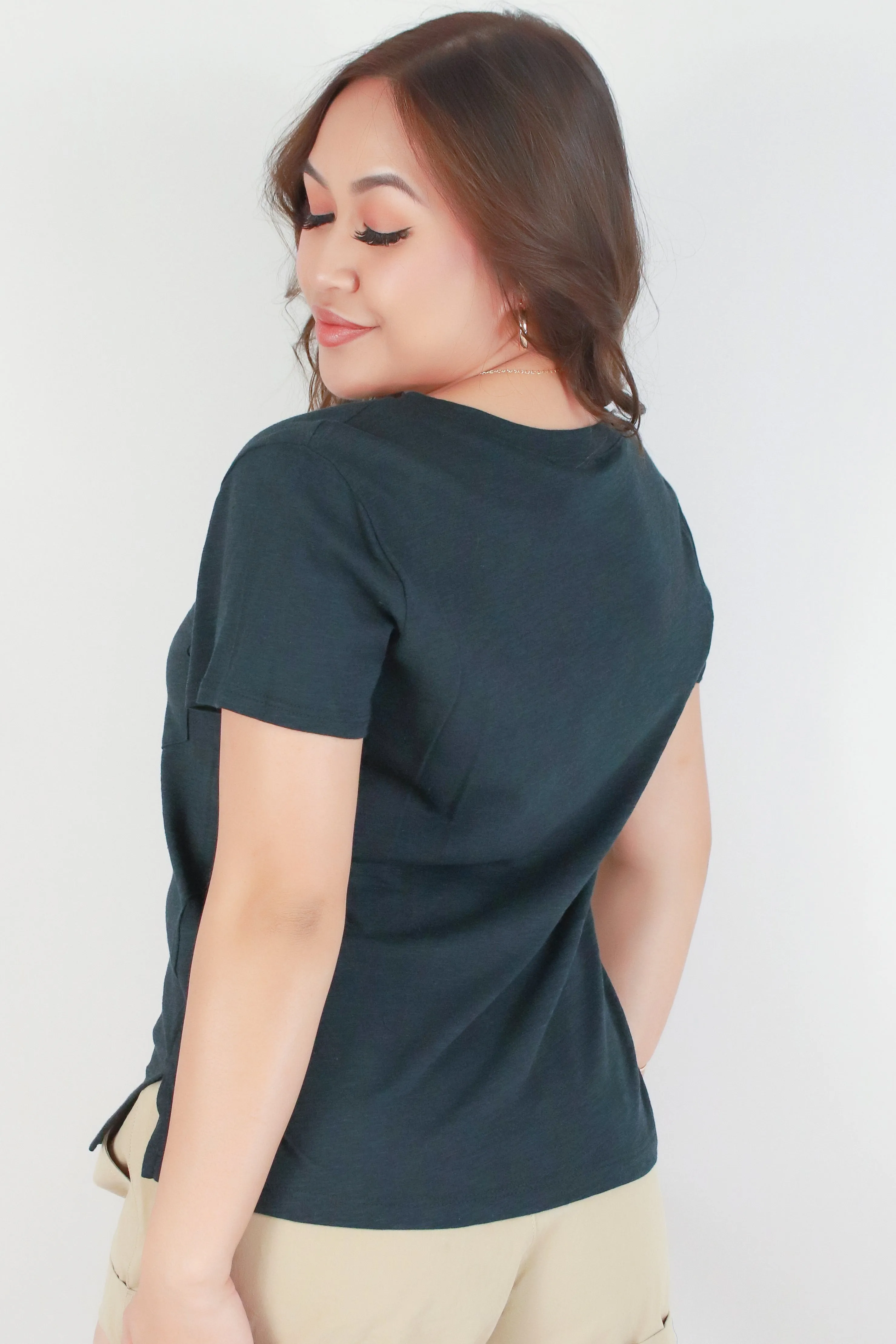 V-NECK POCKET TEE