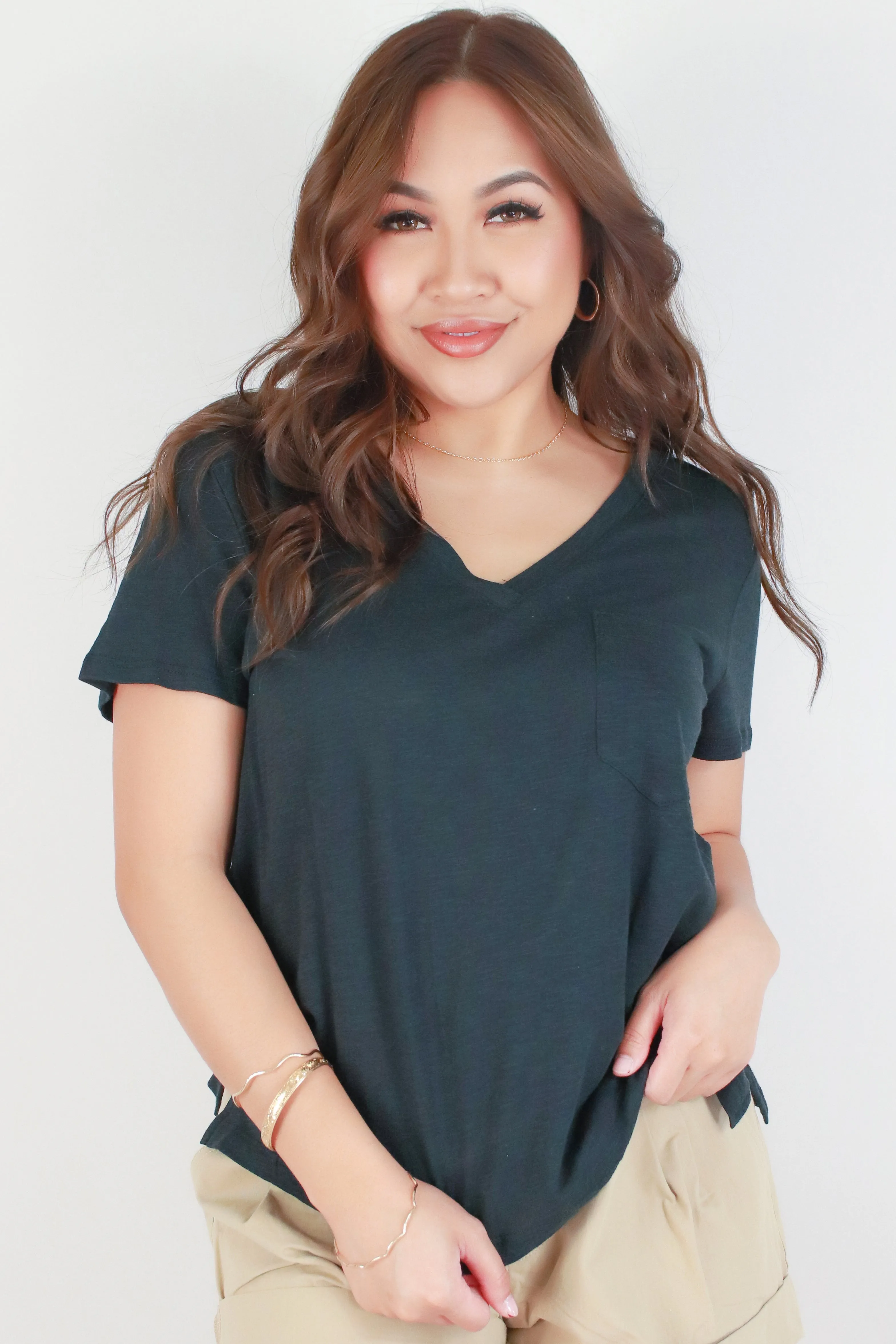 V-NECK POCKET TEE