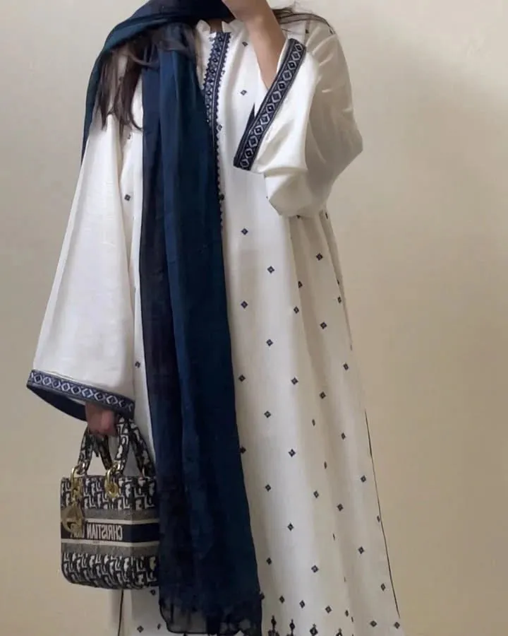 Vanzila Embroidered