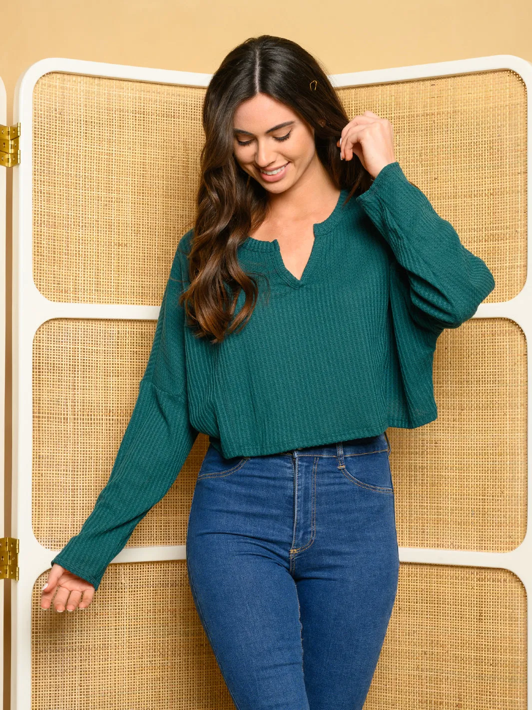 WOMEN'S LONG BELL SLEEVE KNIT V-NECK TOP