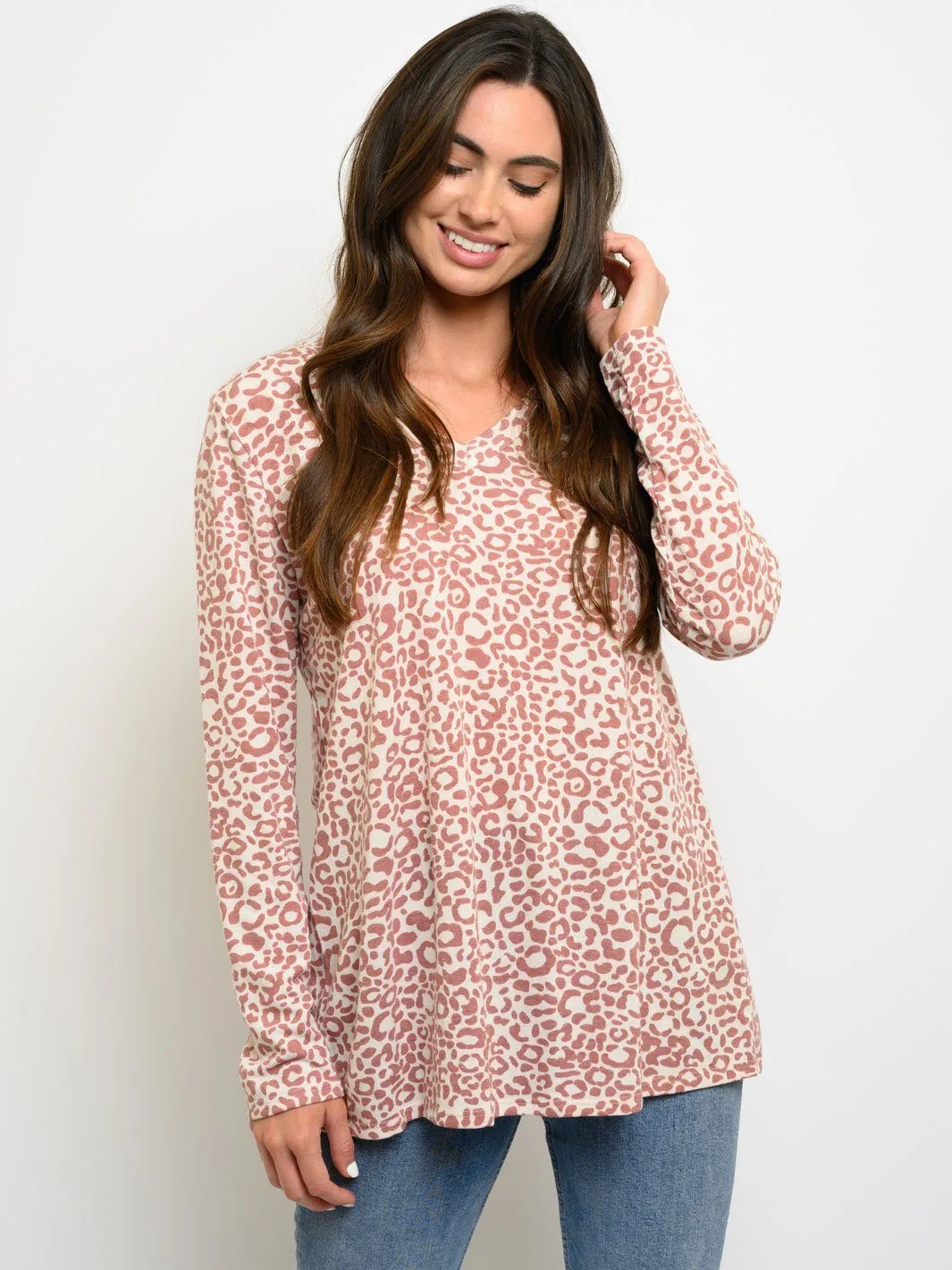 WOMEN'S LONG SLEEVE ANIMAL PRINT V-NECK TOP