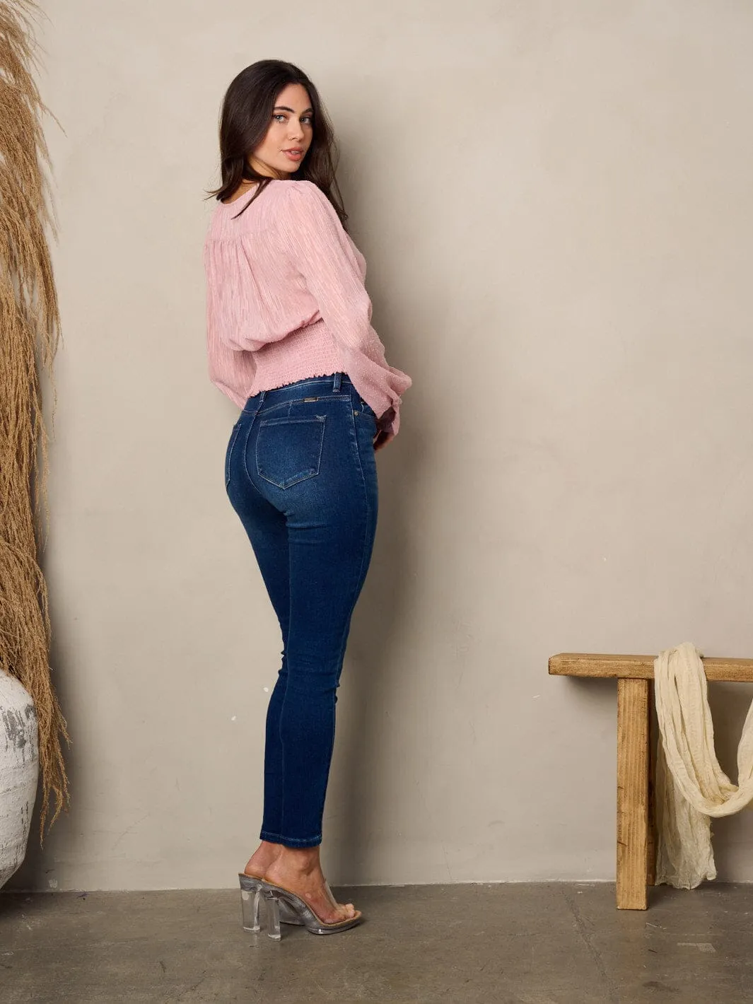 WOMEN'S LONG SLEEVE BUTTON SWISS DOT TOP