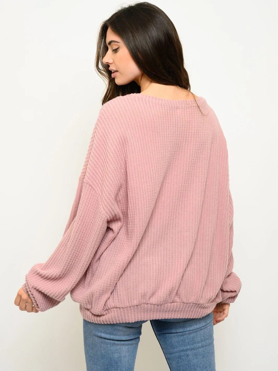 WOMEN'S LONG SLEEVE SOLID V-NECK WAFFLE TOP