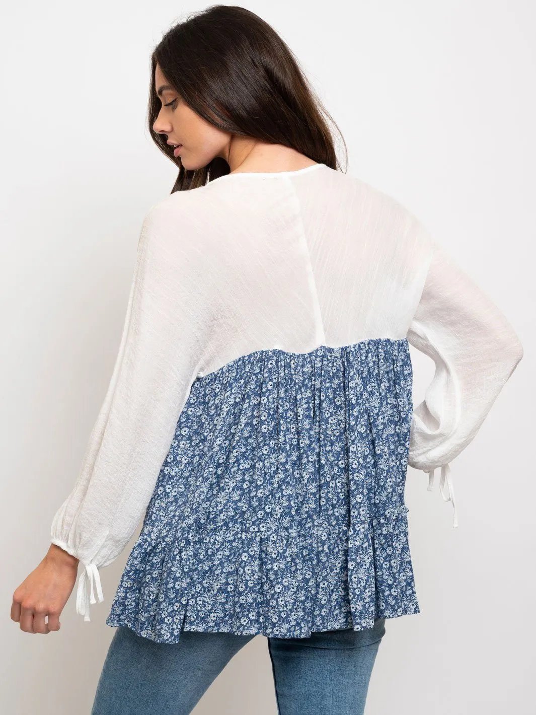 WOMEN'S LONG SLEEVE V-NECK FLORAL TOP