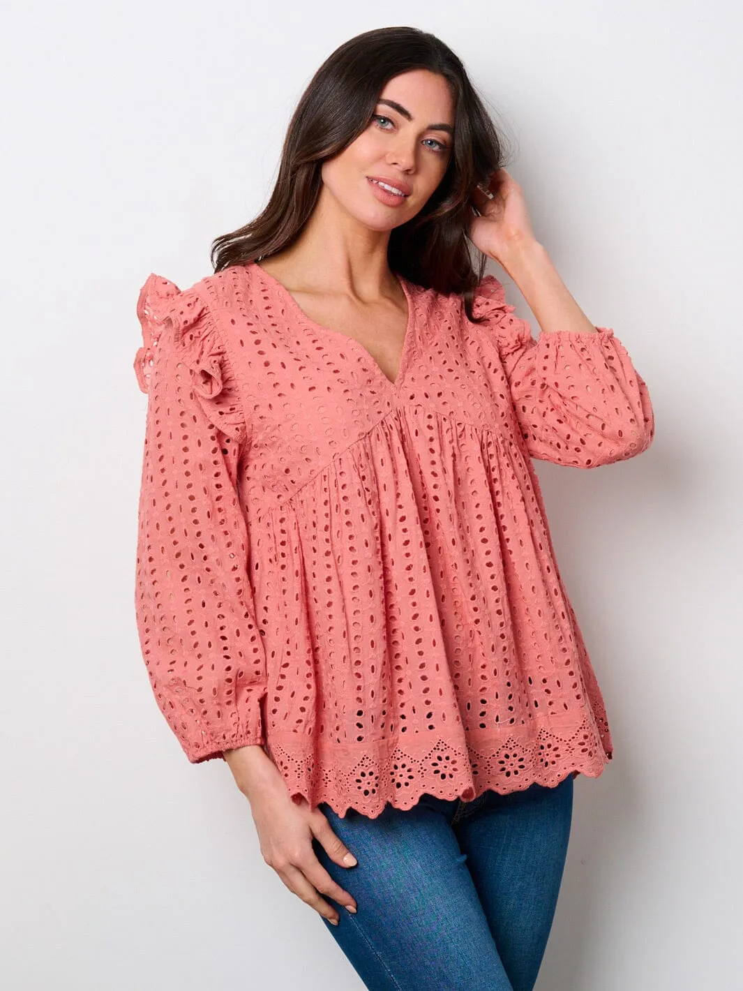 WOMEN'S LONG SLEEVE V-NECK RUFFLE EYELET BLOUSE TOP