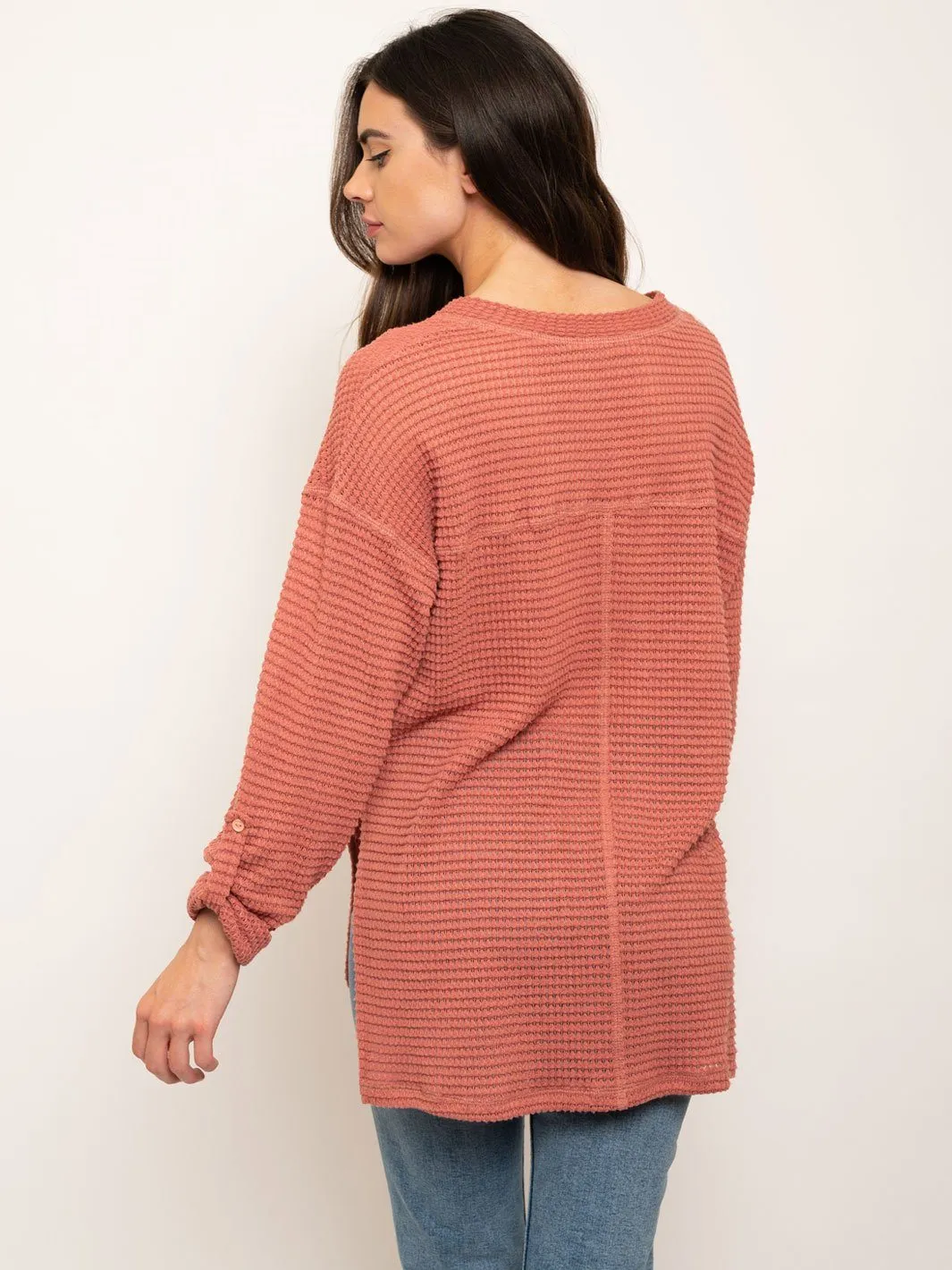 WOMEN'S LONG SLEEVE V-NECK TOP