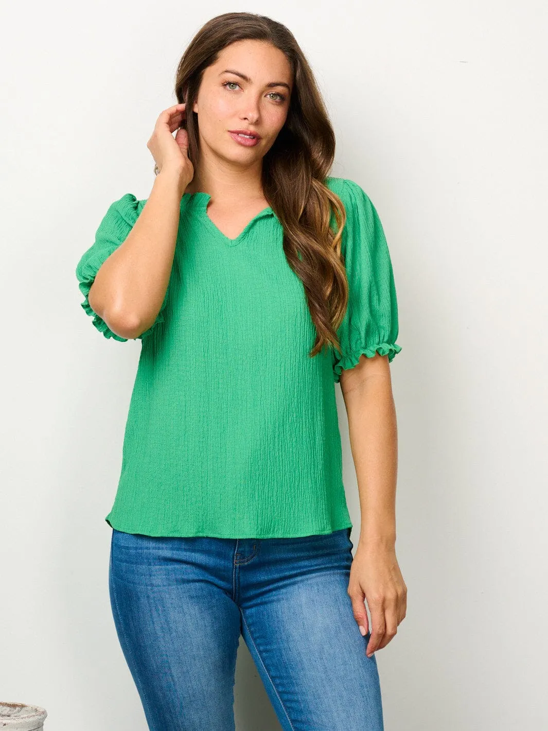 WOMEN'S SHORT PUFF SLEEVE V-NECK BLOUSE TOP