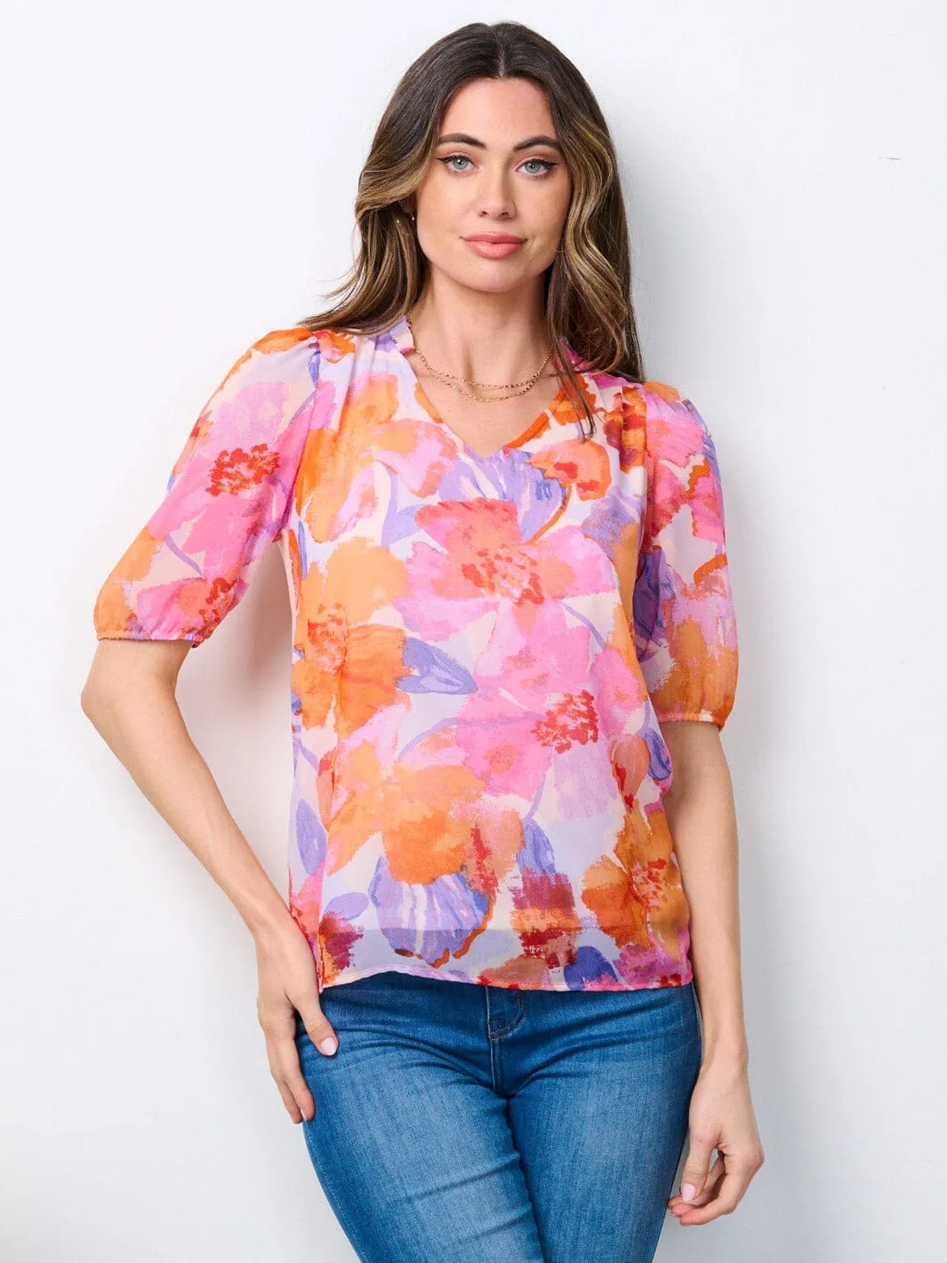 WOMEN'S SHORT SLEEVE V-NECK FLORAL BLOUSE