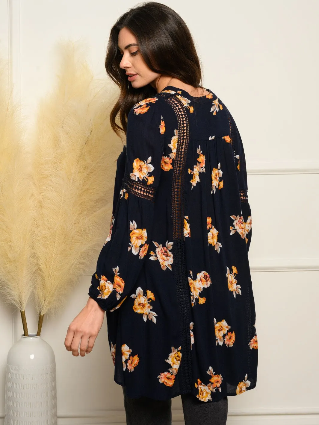 WOMEN'S V-NECK LONG SLEEVE FLORAL TOP