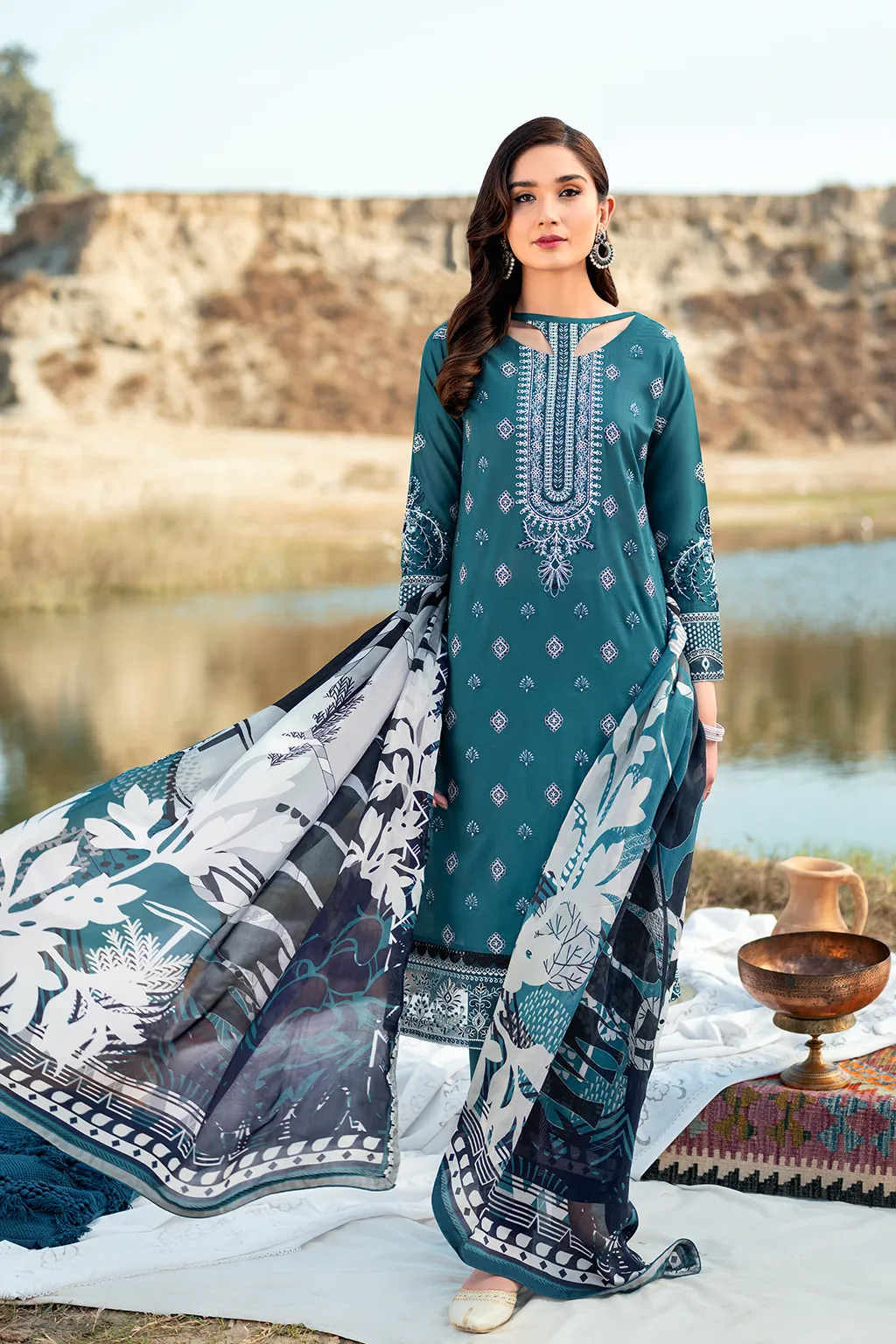 Y-603  |  Ramsha Riwayat Luxury Lawn Vol 7Collection | Unstitched Lawn Embroidered Suits