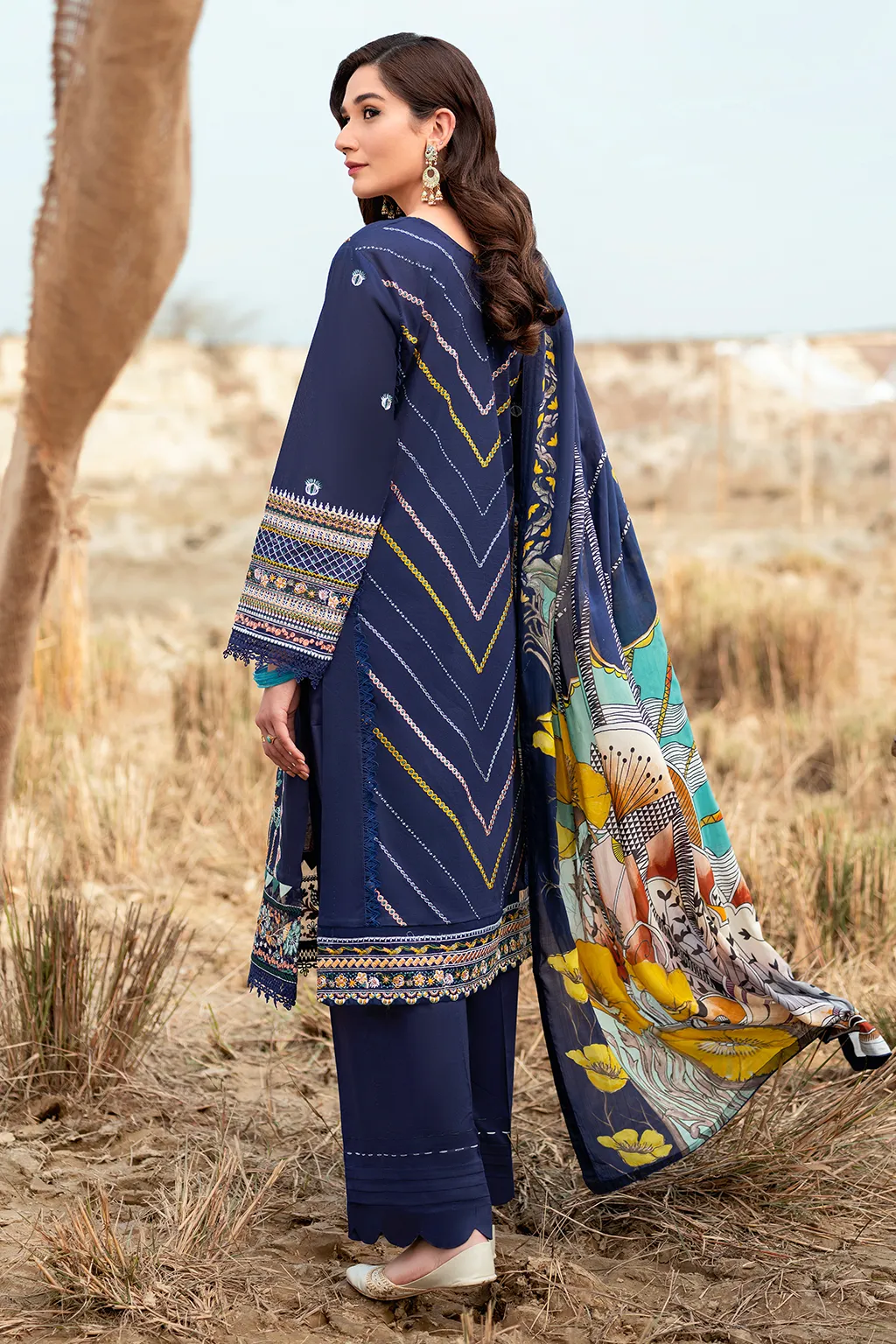 Y-608  |  Ramsha Riwayat Luxury Lawn Vol 7 Collection | Unstitched Lawn Embroidered Suits
