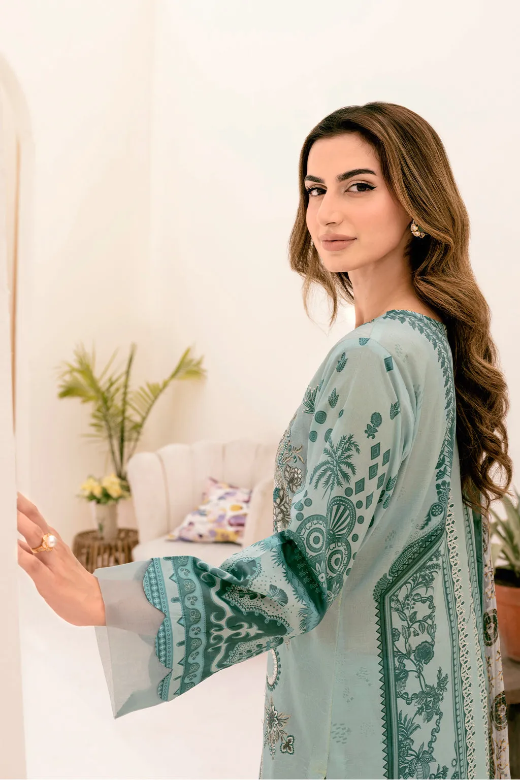 Y-709 |  Ramsha Riwayat Luxury Lawn Vol 7 Collection | Unstitched Lawn Embroidered Suits